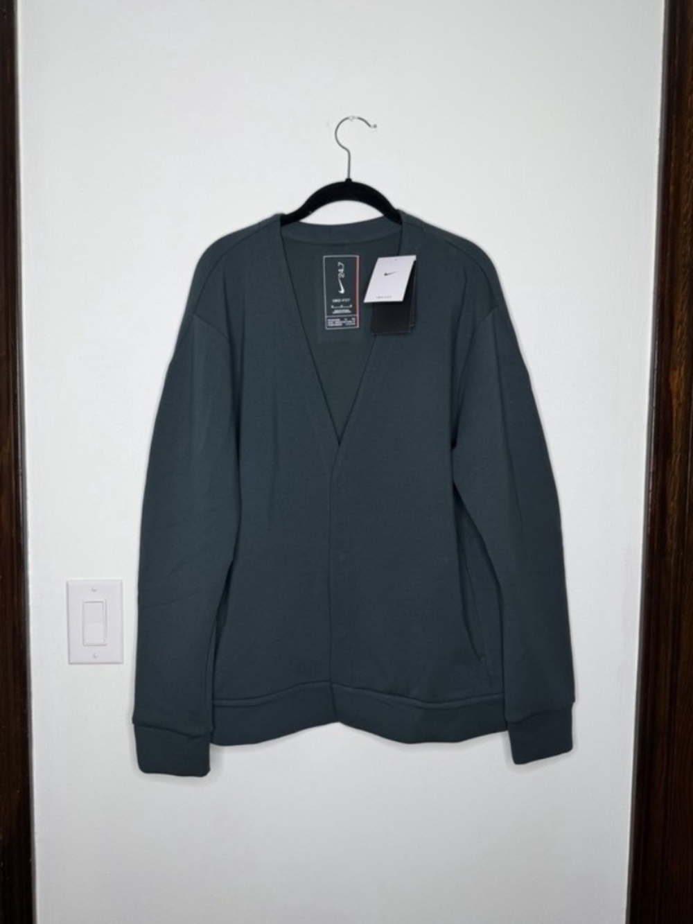 Nike 24.7 Impossibly Soft Cardigan HQ6948-390 Green Mens Size Medium NEW